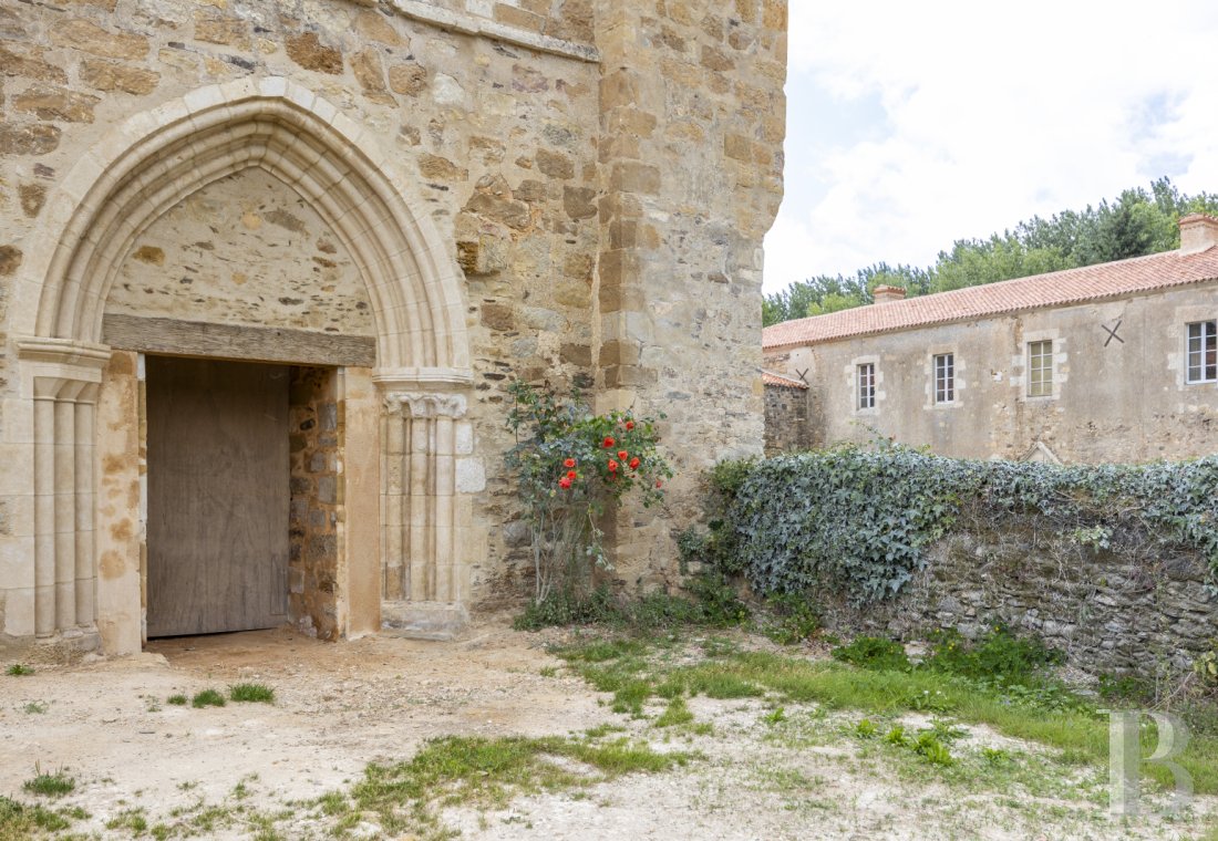 En Vendée, non loin de La Roche-sur-Yon, une ancienne abbaye cistercienne rénovée pour de calmes séjours - photo  n°10